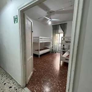 Magenta Hostel Rome